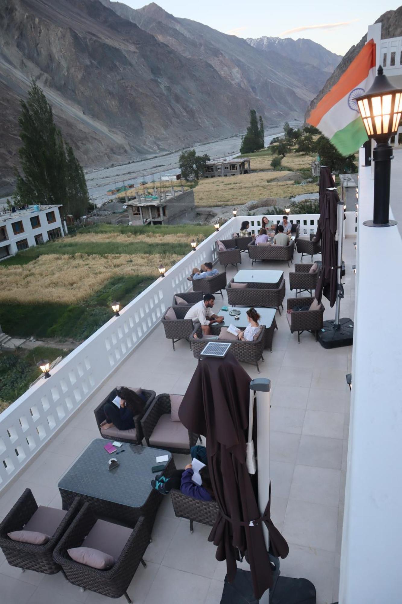 Hotel Duktuk Turtok Exterior photo
